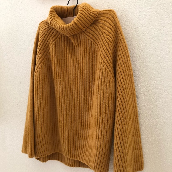 oversized turtleneck - Picture 4 of 7